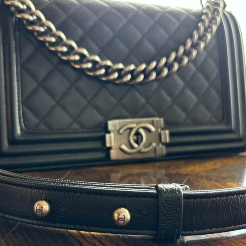Chanel Black Quilted Leather Bag - Picture 3 of 10
